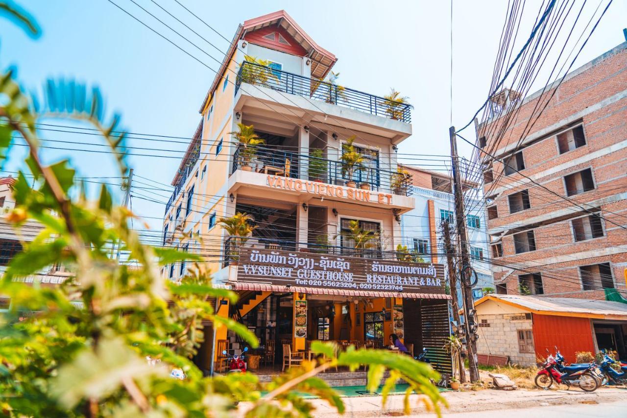 Vang Vieng Sunset Guesthouse & Restaurant Экстерьер фото
